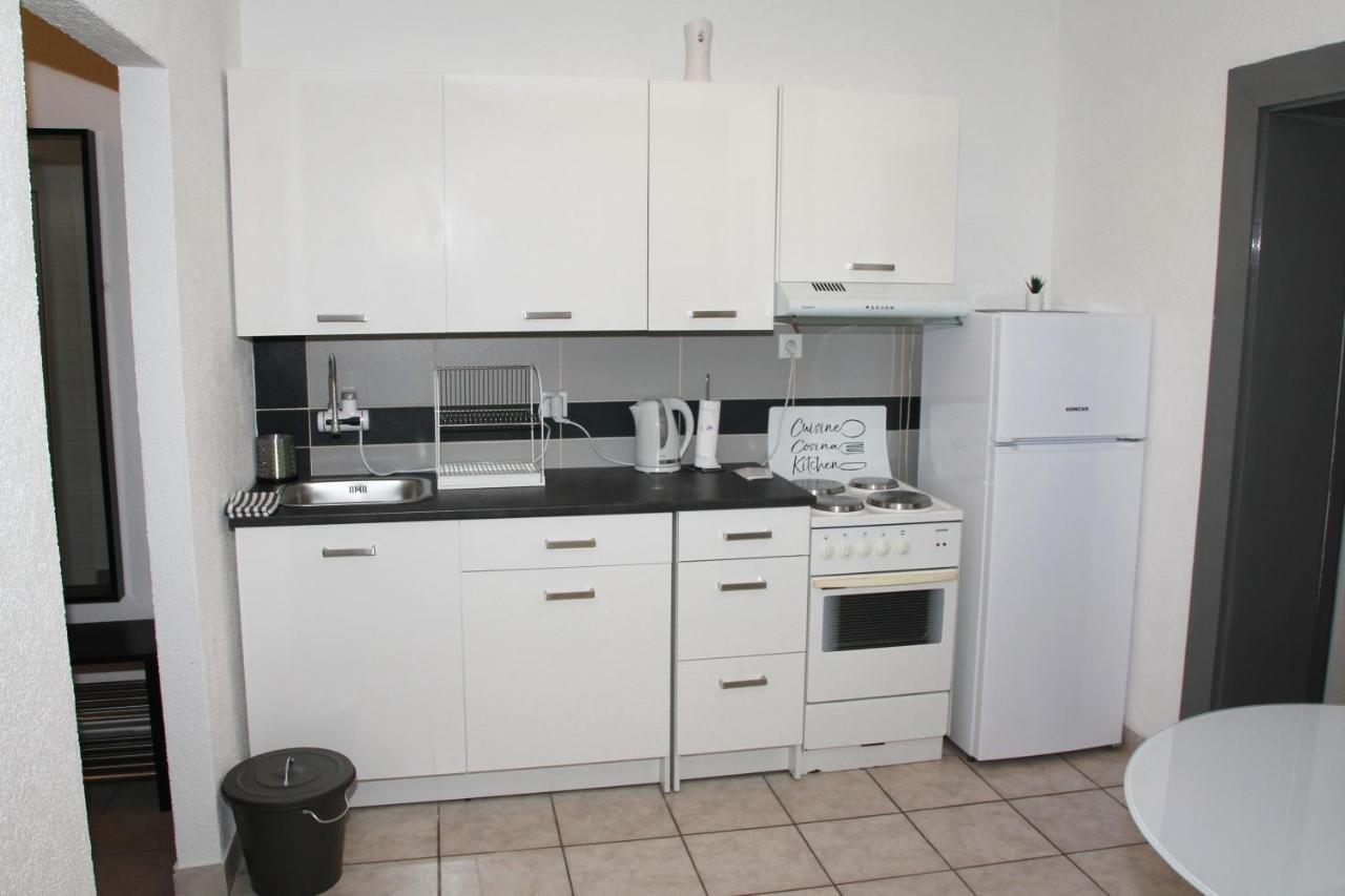 Apartman Zen Appartement Osijek Buitenkant foto