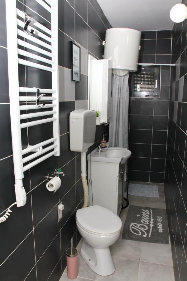 Apartman Zen Appartement Osijek Buitenkant foto