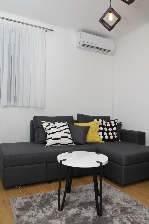 Apartman Zen Appartement Osijek Buitenkant foto